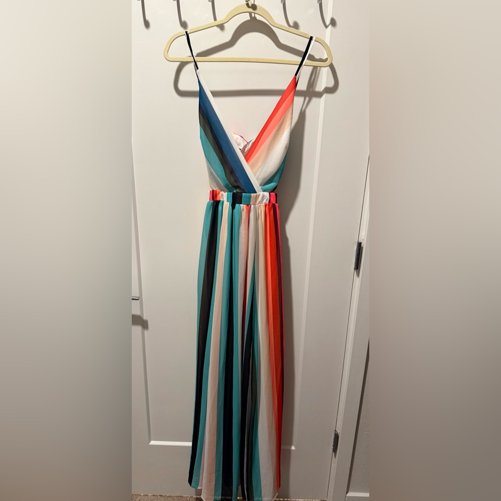 Express Cutout Maxi Dress Multi Color, New With Tags. Size Medium